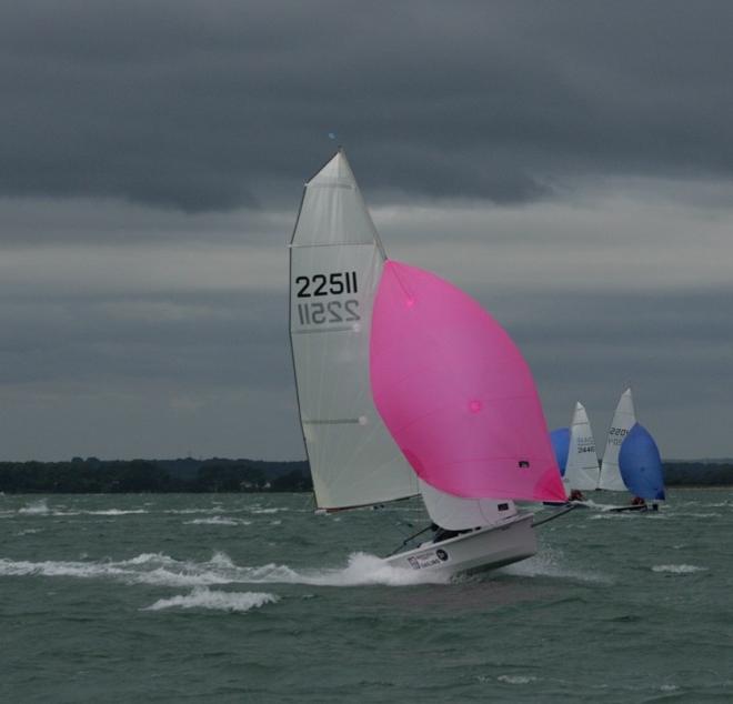 Pink Kite Wheely - Inter Services Gold Cup and 2000 Millenium Series Open © Clive Grant